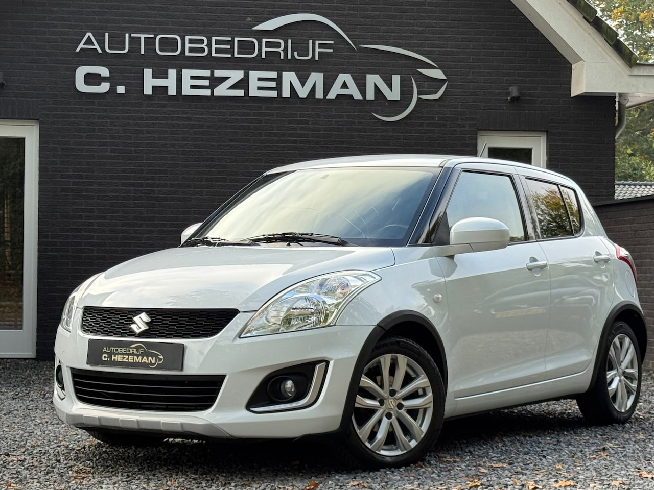 Suzuki Swift - 1.2 Exclusive AllROAD AUTOMAAT CRUISE & CLIMATE CONTROL AUX USB - AutoWereld.nl