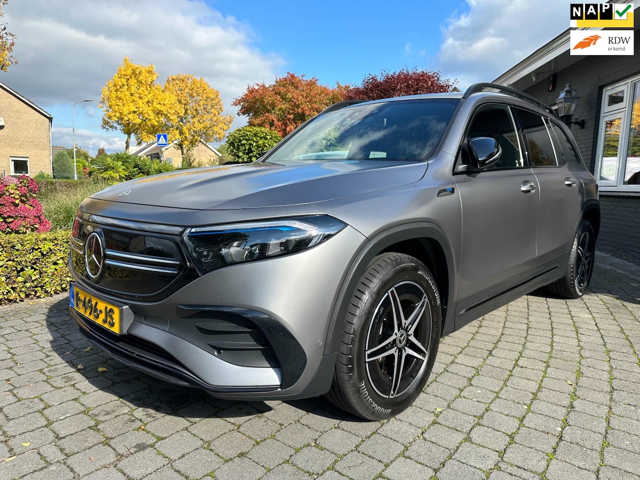Mercedes-Benz EQB - 250 AMG 7pers. BTW, Pano, Magno Grey - AutoWereld.nl