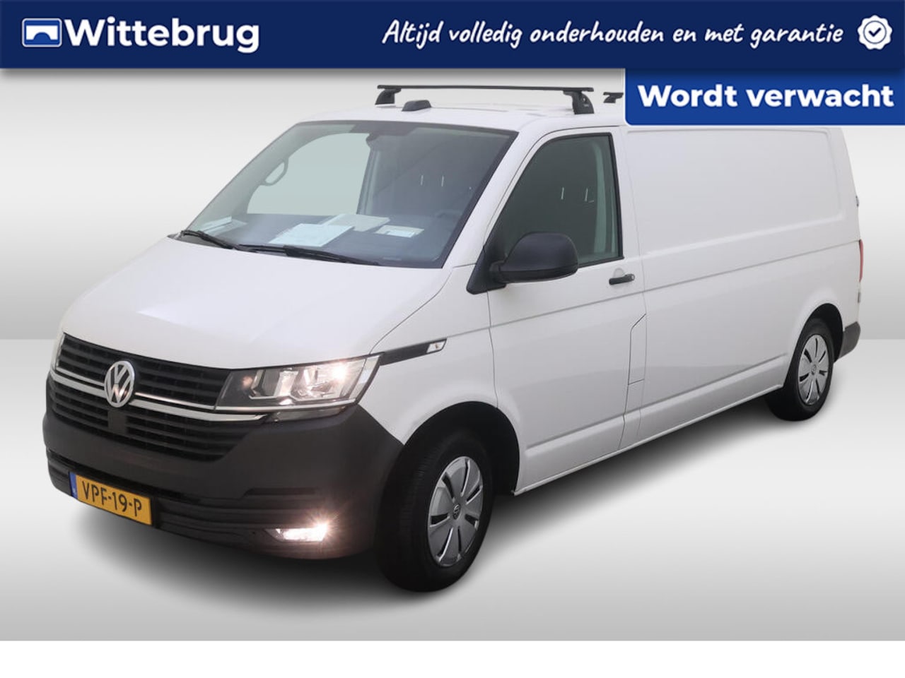 Volkswagen Transporter - 2.0 TDI L2H1 Comfortline Navigatie / Trekhaak / PDC / Cruise - AutoWereld.nl