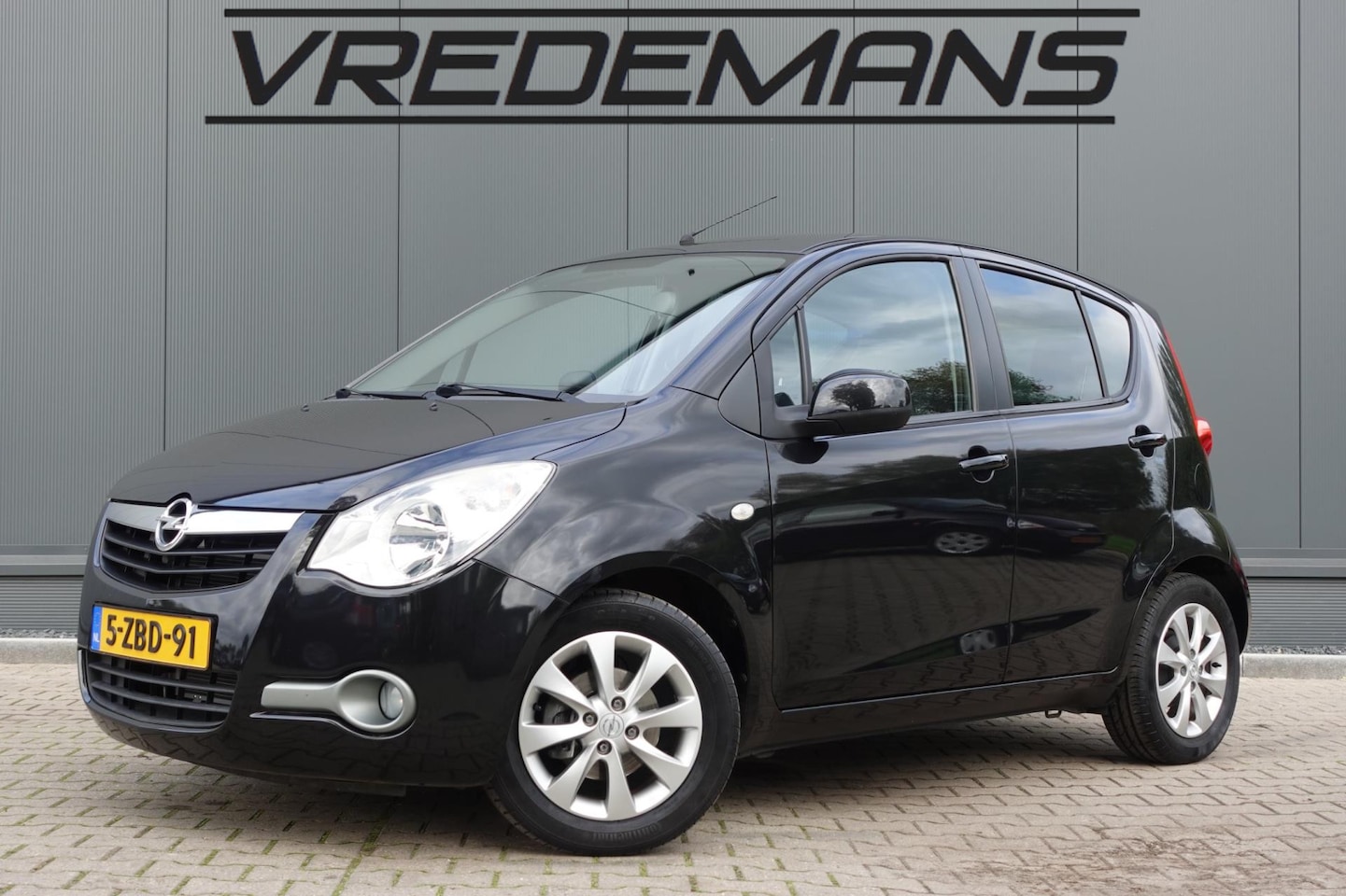 Opel Agila - 1.0 Berlin NAP/ 1E EIGENAAR - AutoWereld.nl