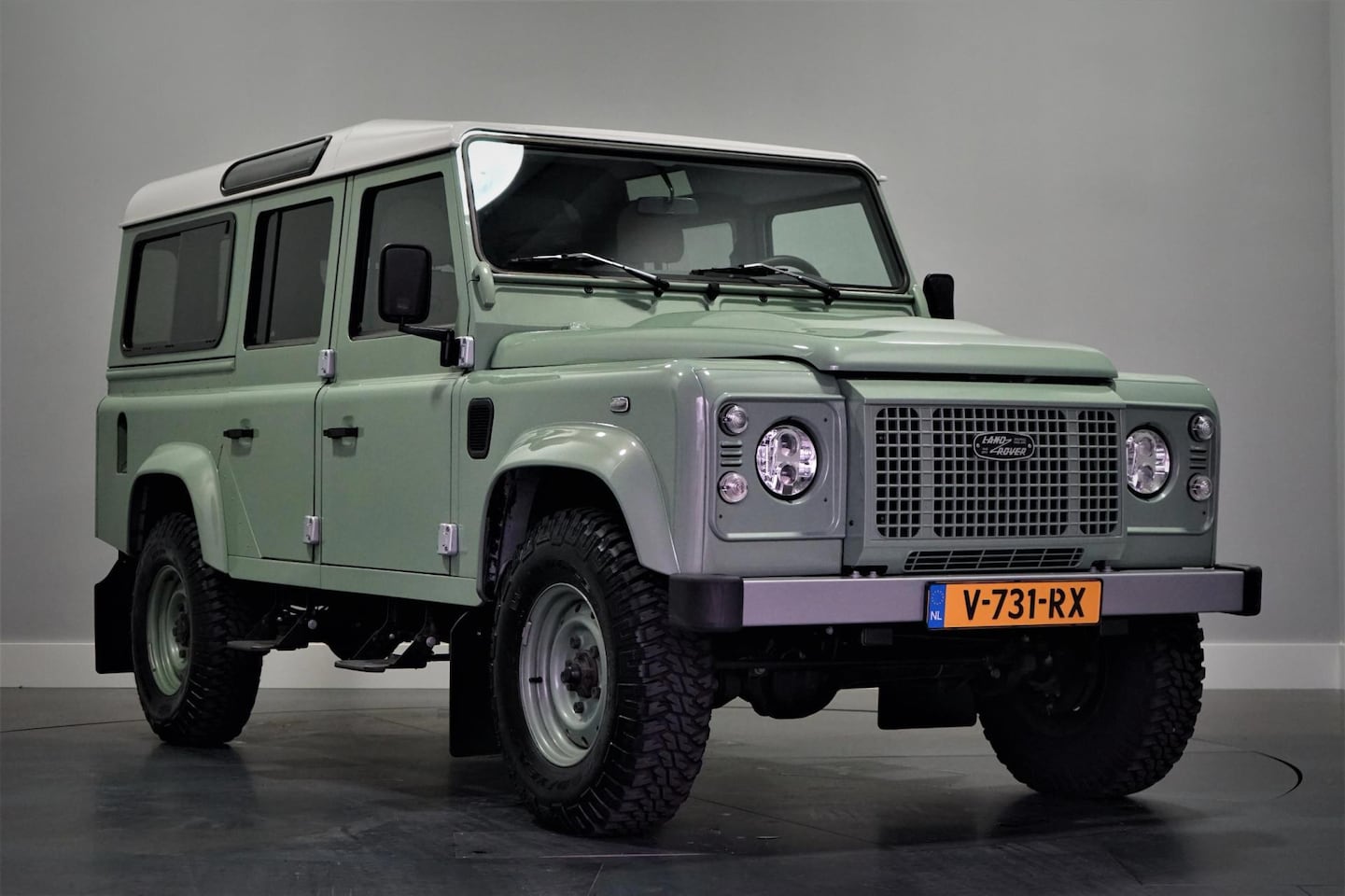 Land Rover Defender 110 - SW TD4 Heritage Limited Edition 7-Seater | Absolute Nieuwstaat | 6.883KM | - AutoWereld.nl