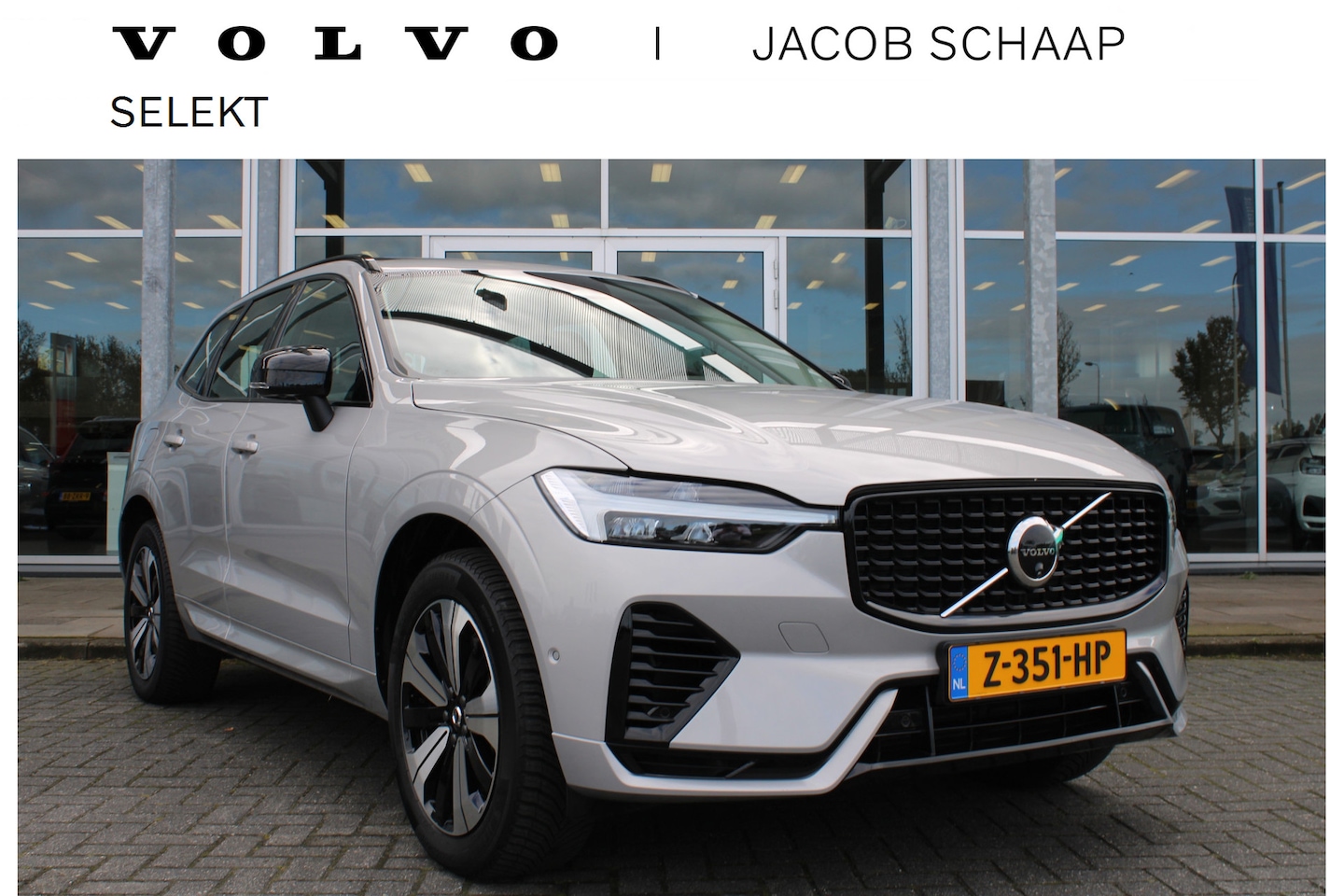 Volvo XC60 - 2.0 T6 Plug-in hybrid AWD Plus Dark | Schuif/kanteldak | El. Trekhaak | 360 Camera | Verw. - AutoWereld.nl