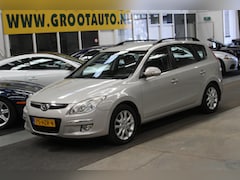 Hyundai i30 CW - 2.0i Style Airco, Cruise Control, Trekhaak, Stuurbekrachtiging