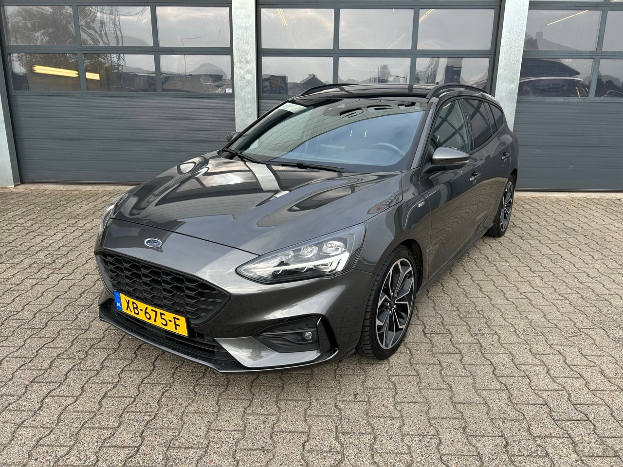 Ford Focus Wagon - 1.5 EcoBoost ST Line Business 1.5 EcoBoost 182pk ST-Line Business - AutoWereld.nl
