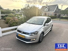 Volkswagen Polo - 1.0 TSI 95PK BlueMotion Edition CARPLAY NAVIGATIE PARKEERSENSOREN CRUISE CONTROLE NETTE AU