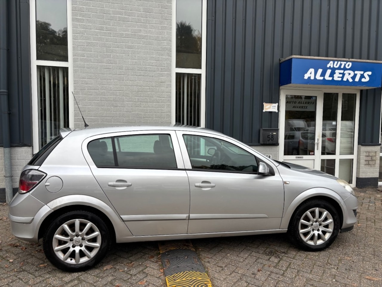 Opel Astra - 1.6 Temptation 1.6 TEMPTATION - AutoWereld.nl