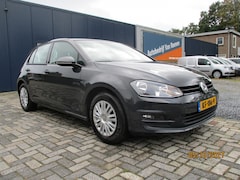 Volkswagen Golf - 1.6 TDI Trendline