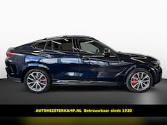 BMW X6 - xDrive30d 286 PK M-Sport Massage Stoelkoeling Panoramadak Luchtvering Head-Up Trekhaak 360
