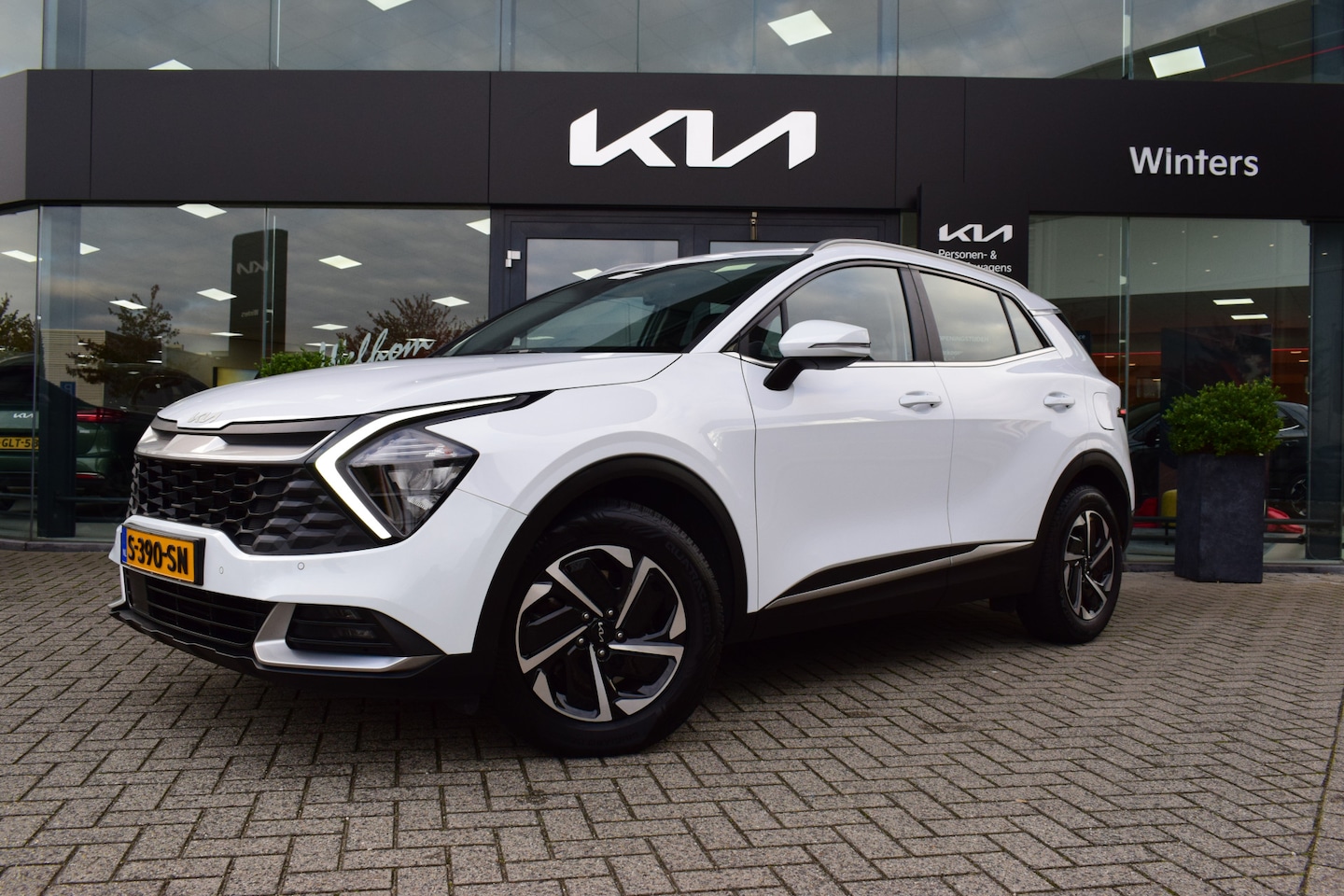 Kia Sportage - 1.6 T-GDi Hybrid DynamicLine DCT6/Autom. | Cruise Control Adaptief | Navigatie | Camera | - AutoWereld.nl