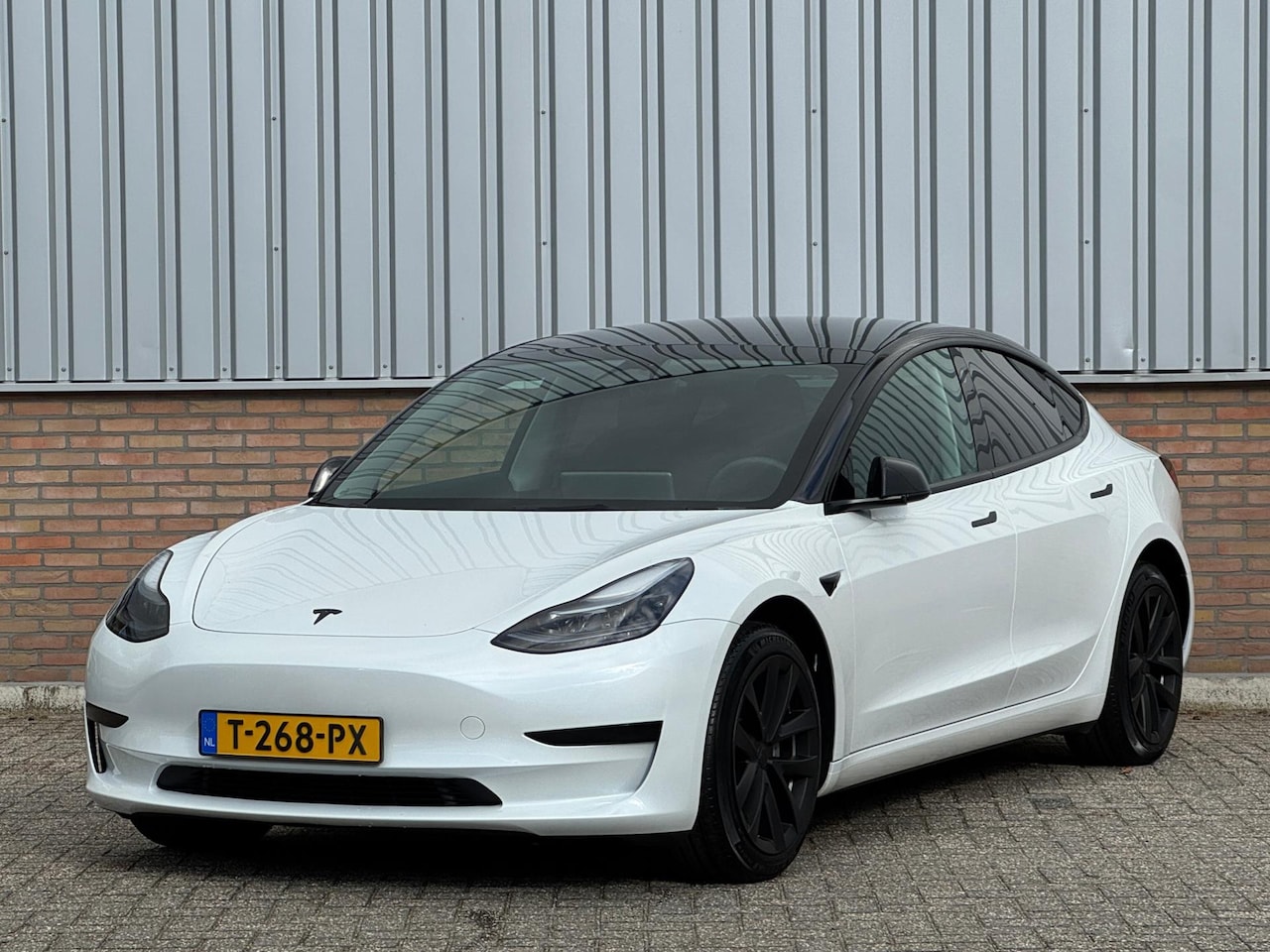 Tesla Model 3 - Standard RWD Plus 97% SOH/ LPF/ Nieuwstaat - AutoWereld.nl