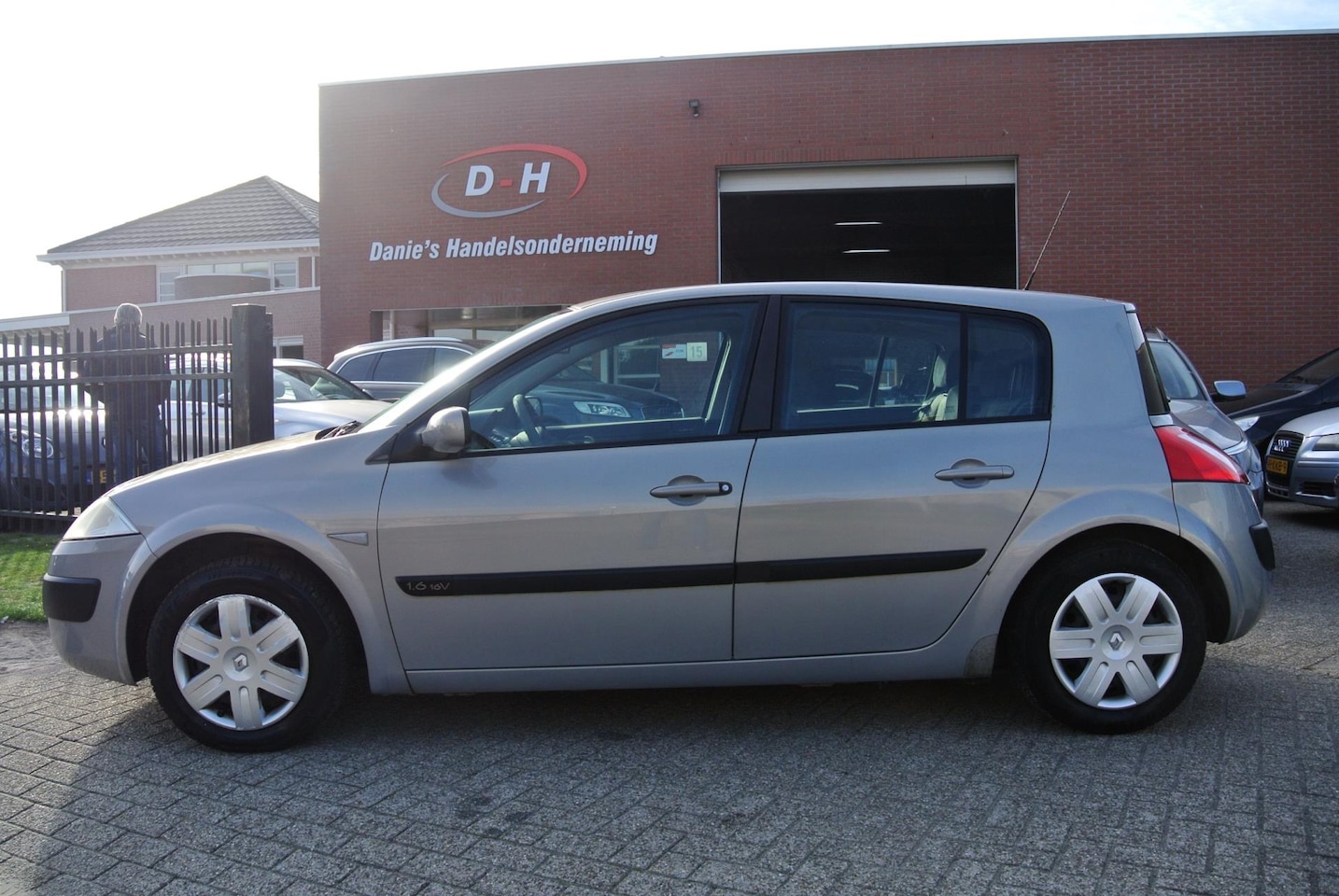 Renault Mégane - 1.6-16V Expression Comfort apk 24-05-2026 inruil mogelijk nap - AutoWereld.nl