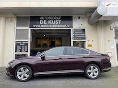 Volkswagen Passat - 2.0 TDI DSG 2018 4M ACC Leder/Suede Navi