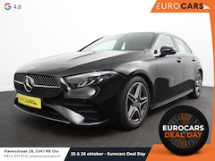 Mercedes-Benz A-klasse - 200 Automaat AMG Line | Navigatie | Climate control | Camera | Parkeer sensoren | Half Led