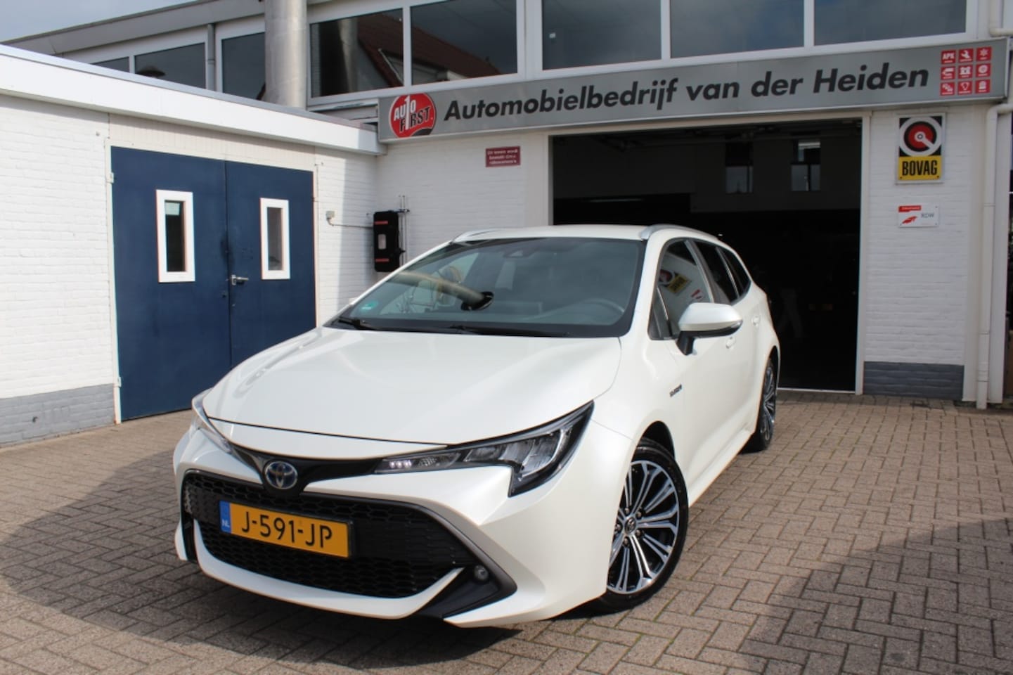 Toyota Corolla Touring Sports - 1.8 Hybrid Business Plus 1.8 Hybrid Business Plus - AutoWereld.nl