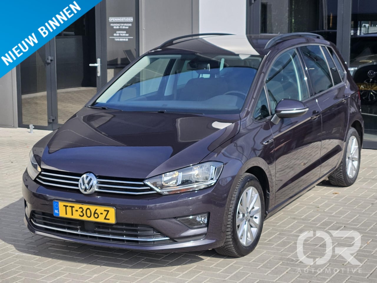 Volkswagen Golf Sportsvan - 1.4 TSI Lounge Automaat Trekhaak - AutoWereld.nl