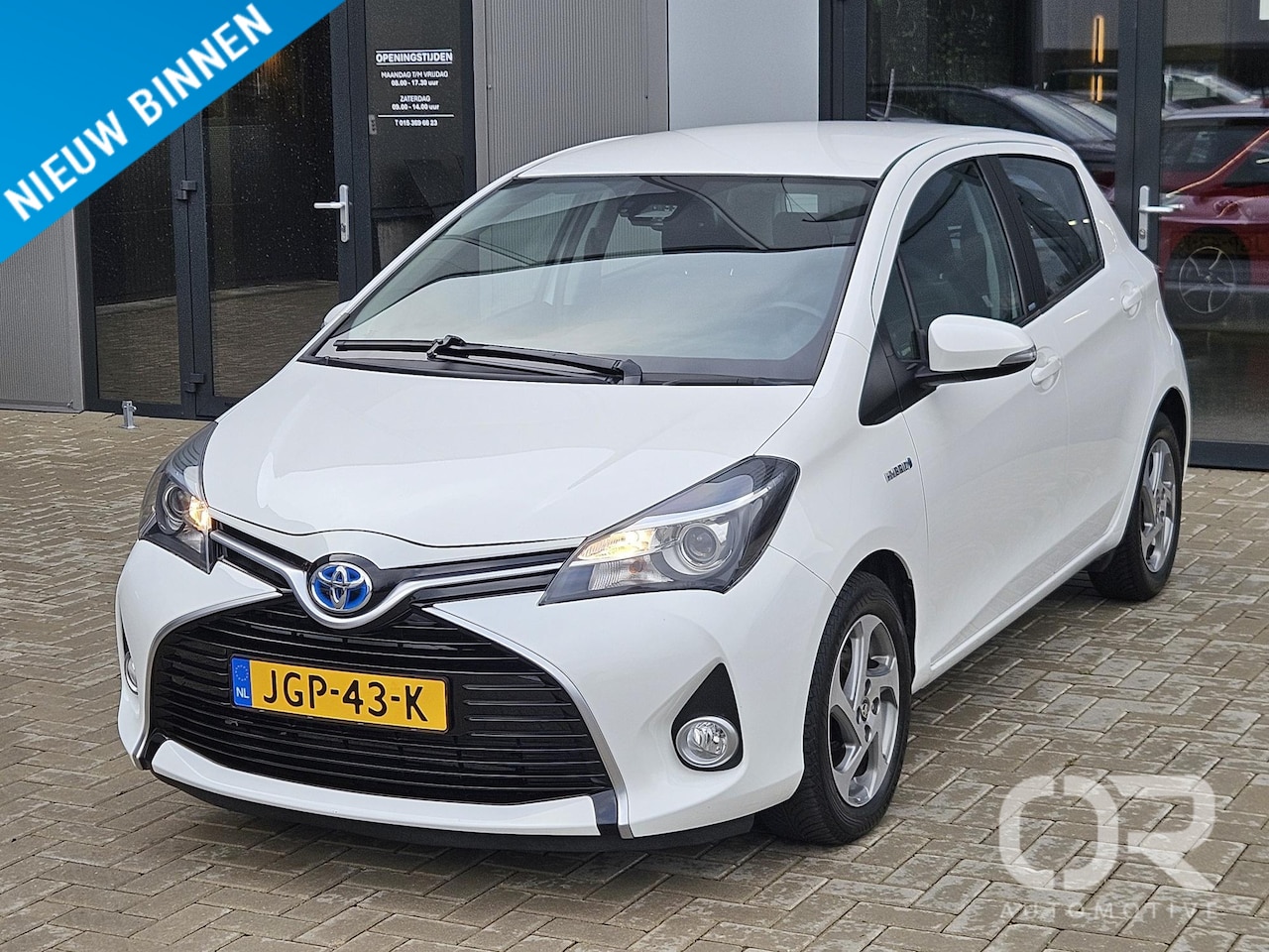 Toyota Yaris - 1.5 Hybrid Edition-S Cruise Stoelvw L+R sens LM15 - AutoWereld.nl