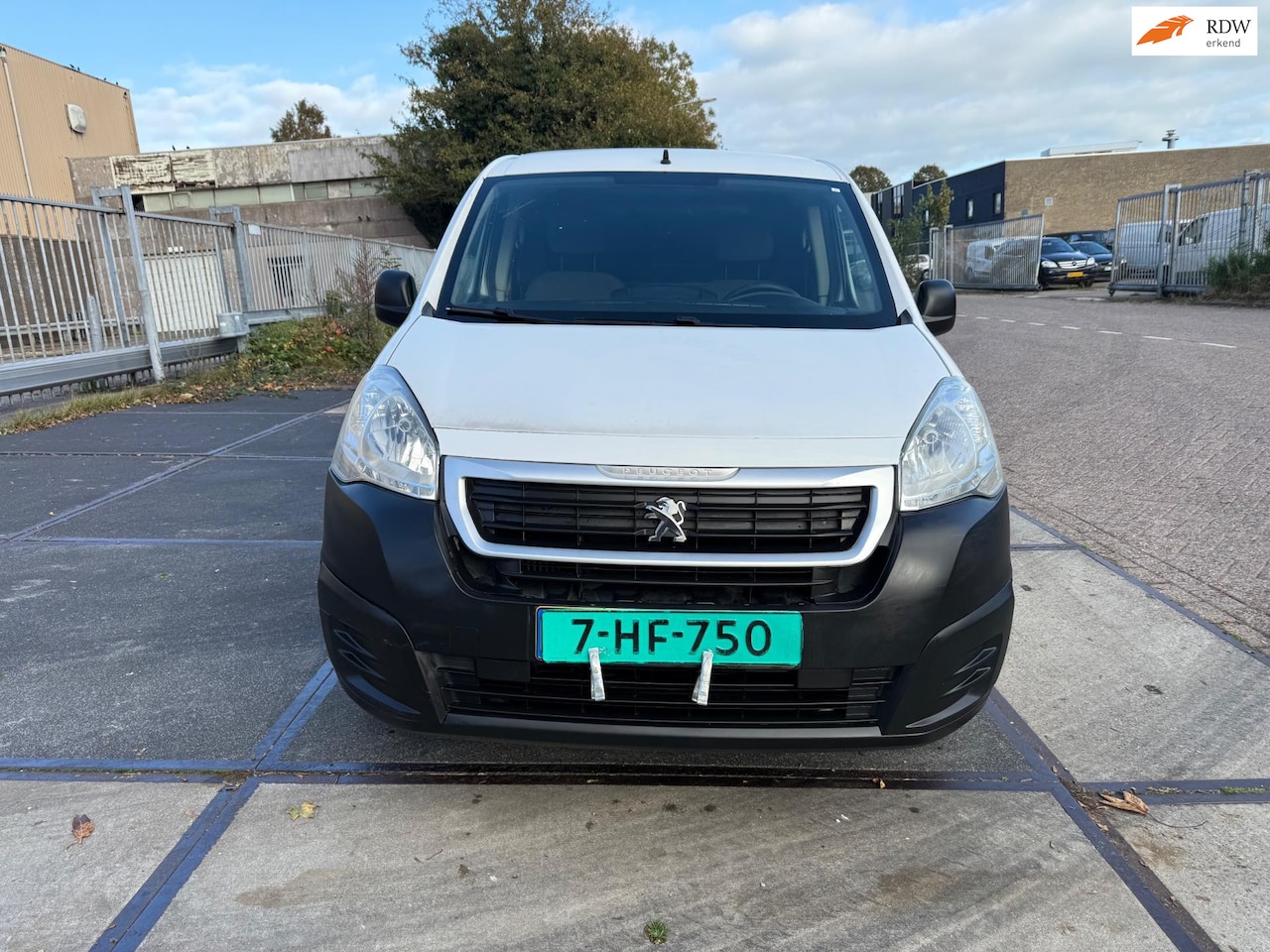 Peugeot Partner - 120 1.6 HDi 75 L1 XR 120 1.6 HDi 75 L1 XR - AutoWereld.nl