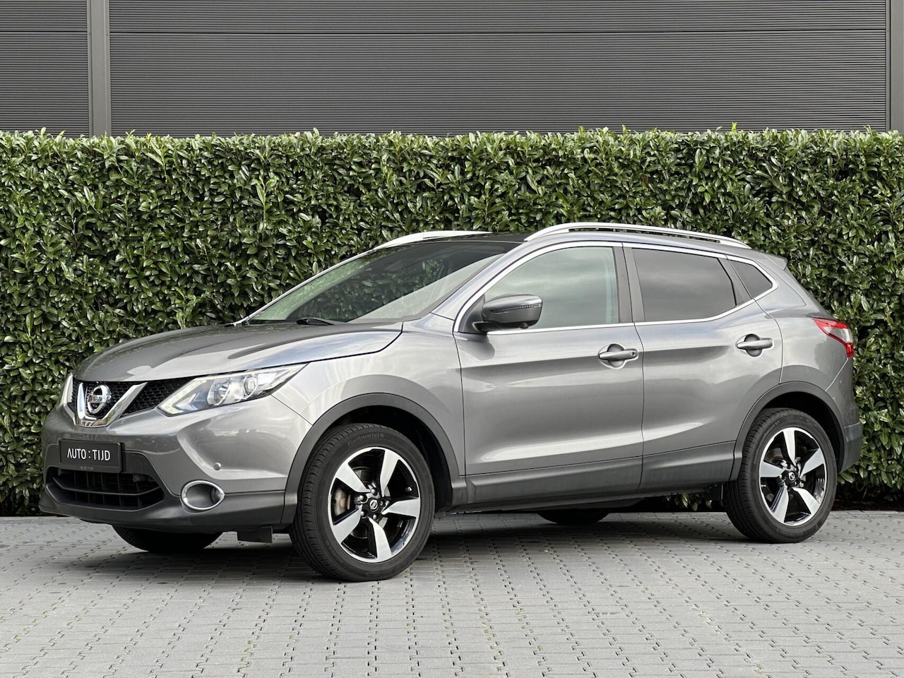 Nissan Qashqai - 1.6 N CONNECT, PANO, 360 CAMERA, NAVI, CRUISE, 360 CAMERA, ECC-AIRCO, STOELVERWARMING, TRE - AutoWereld.nl
