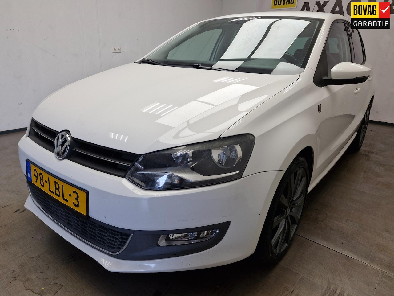 Volkswagen Polo - 1.2 TSI Highline GARANTIE ! NAVIGATIE ! NIEUWE APK ! - AutoWereld.nl