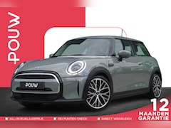 MINI Cooper - 1.5 136pk Essential | Panoramadak | 18" Velgen | Climate Control | PDC Achter