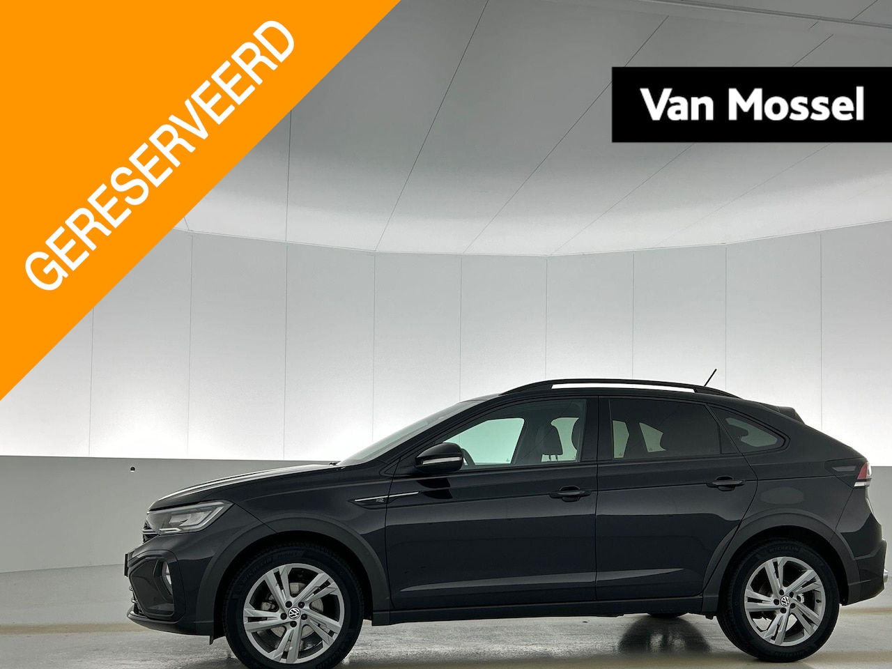 Volkswagen Taigo - 1.0 TSI R-Line | VERWACHT | NAVIGATIE | CAMERA | STOELVERWARMING | KLIMAATREGELING - AutoWereld.nl