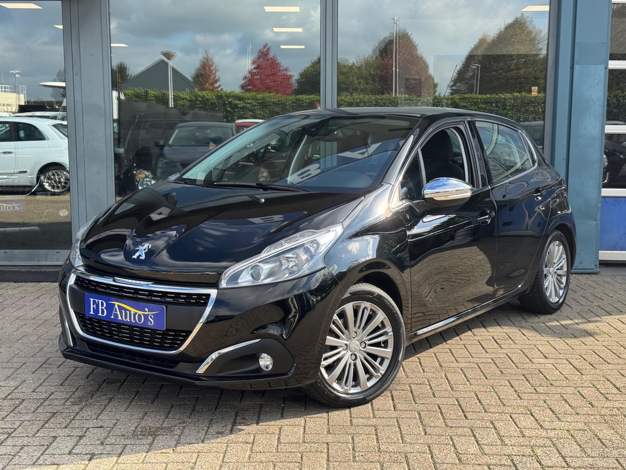 Peugeot 208 - 1.2 PureTech Allure Airco Lmv Navi Cruise Camera - AutoWereld.nl
