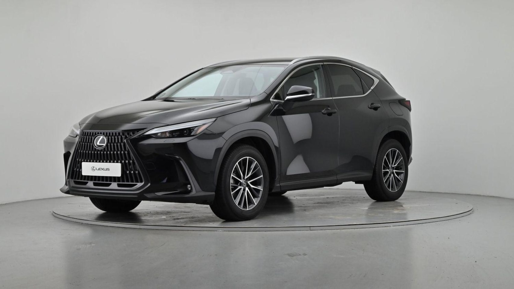 Lexus NX - 450h+ AWD Luxury Line All-in prijs! - AutoWereld.nl