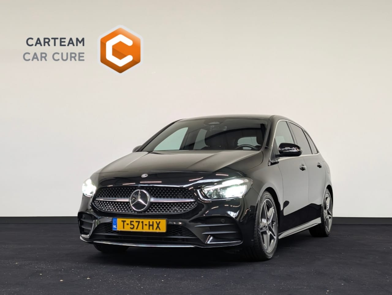 Mercedes-Benz B-klasse - 180 AMG Line|PANO| CAMERA | STOELV - AutoWereld.nl