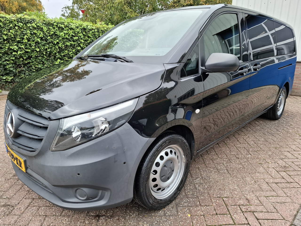 Mercedes-Benz Vito Tourer - 119 CDI Extra Lang 54000.- INCL BTW/BPM NAVI/PDC/4X4/TREKHAAK 190PK - AutoWereld.nl
