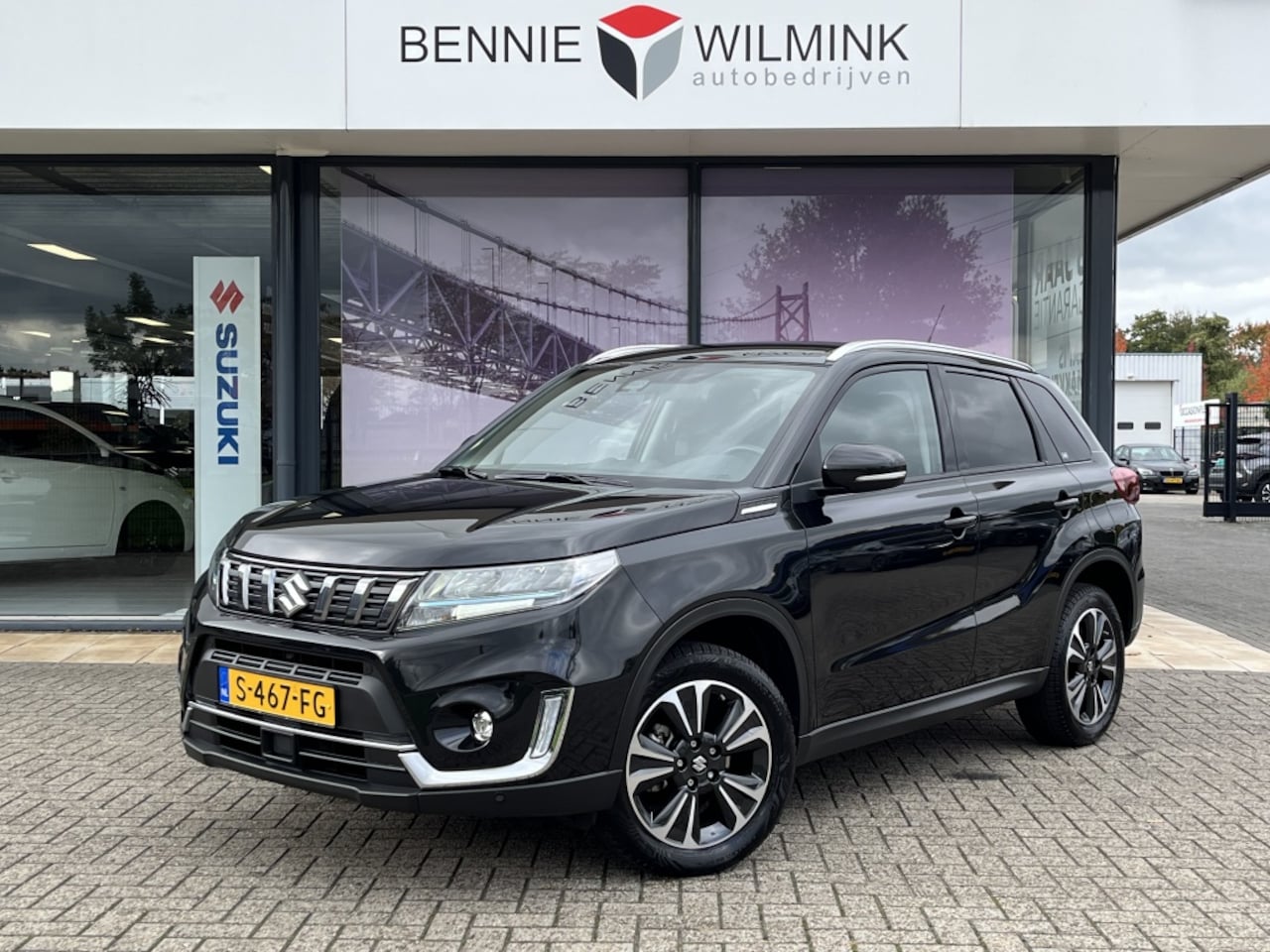 Suzuki Vitara - 1.5 Hybrid Style | All-season | Automaat - AutoWereld.nl