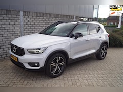 Volvo XC40 - 1.5 T3 R-Design Leder/Alcantara Sportst Stoelverw Navi Camera Adaptieve Cruise Clima 2x PD