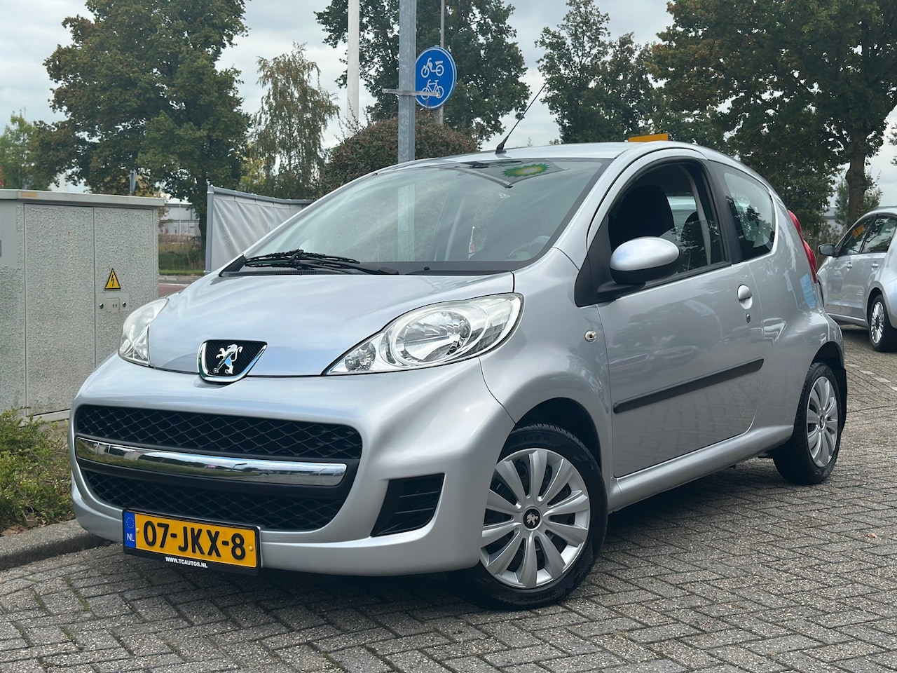 Peugeot 107 - 1.0-12V XS AUTOMAAT 2e eigenaar airco - AutoWereld.nl