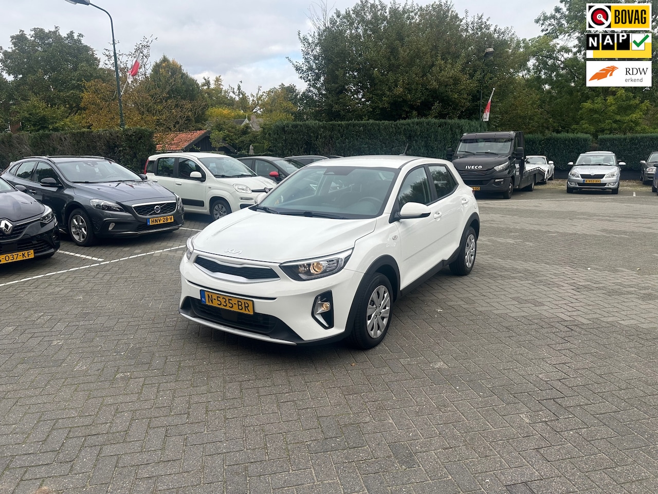 Kia Stonic - 1.0 T-GDI MHEV ComfortLine 1.0 T-GDi MHEV ComfortLine , carplay , 38000 km NAP - AutoWereld.nl