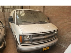 Chevrolet Express - v8 diesel van