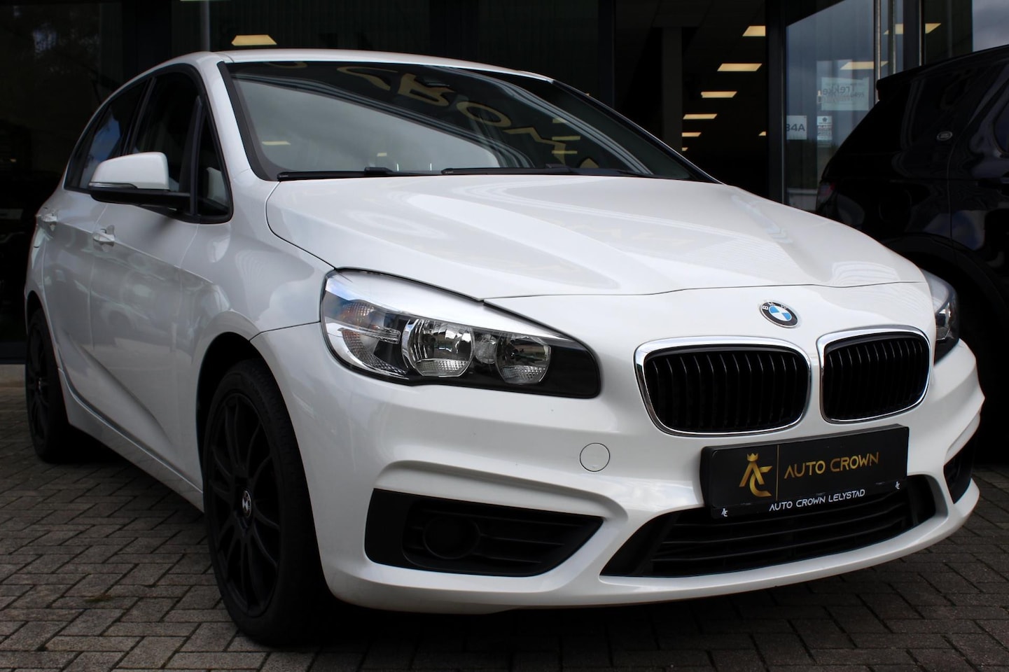 BMW 2-serie Active Tourer - 218i bj.2015 & 56.800KM! NAP! - AutoWereld.nl