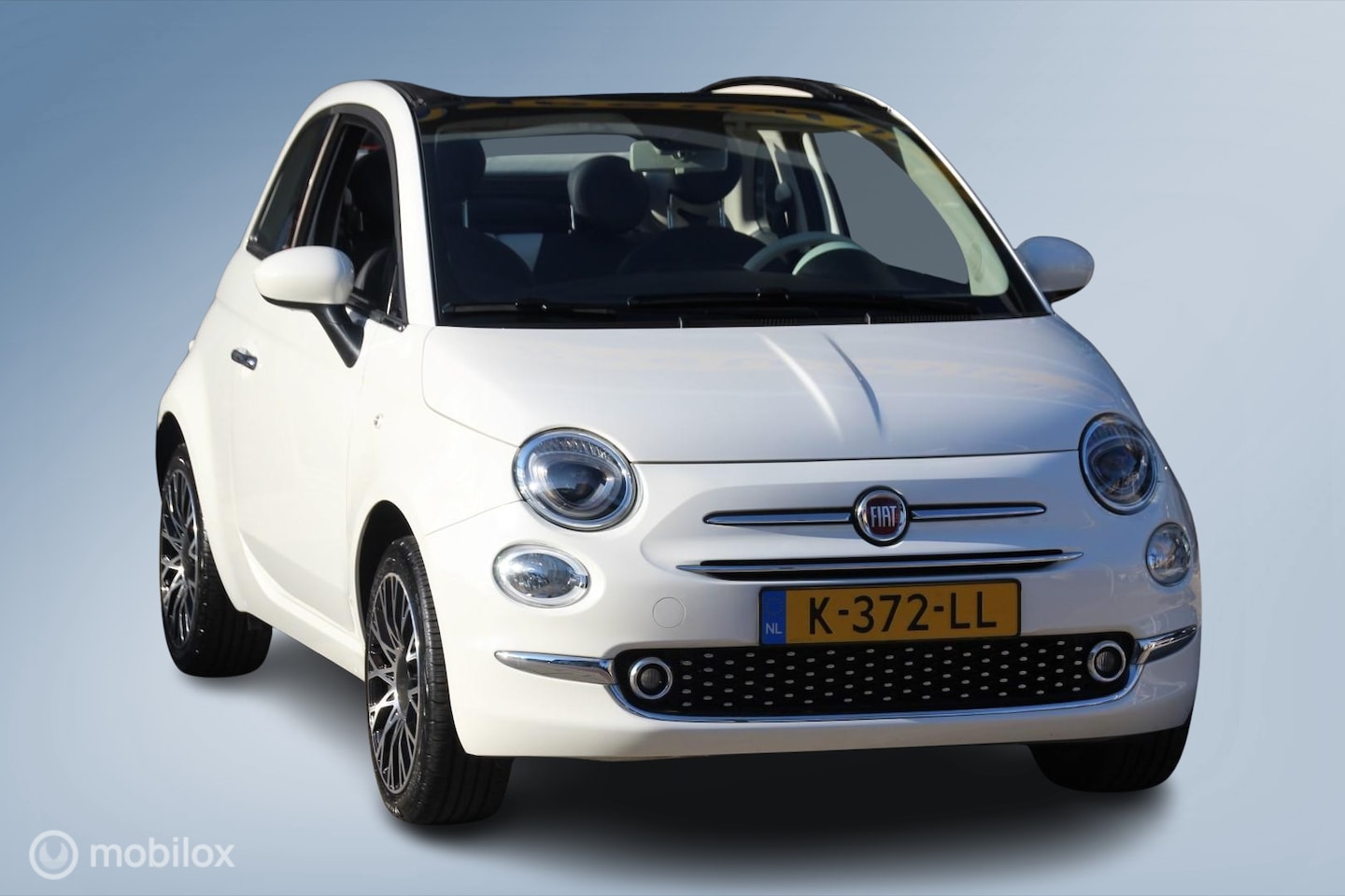 Fiat 500 C - 1.0 Hybrid Launch Edition 1.0 Hybrid Launch Edition, Carplay, Thermostatische Airco - AutoWereld.nl
