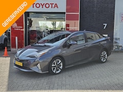 Toyota Prius - 1.8 HYBRID DYNAMIC JBL-AUDIO NAVI STOELVERW. PARK-SENSOREN CAMERA 17"LM-VELGEN DRAADLOOS-L