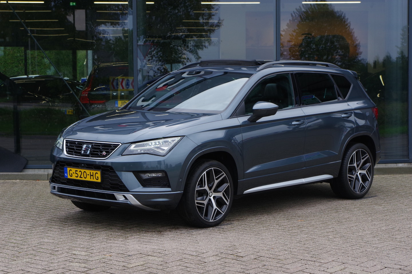 SEAT Ateca - 1.5 TSI FR Business Intense 1.5 TSI 150 PK FR Business Intense, Panoramadak, BEATS Audio, Digitale Cockpit, 360 Camera - AutoWereld.nl