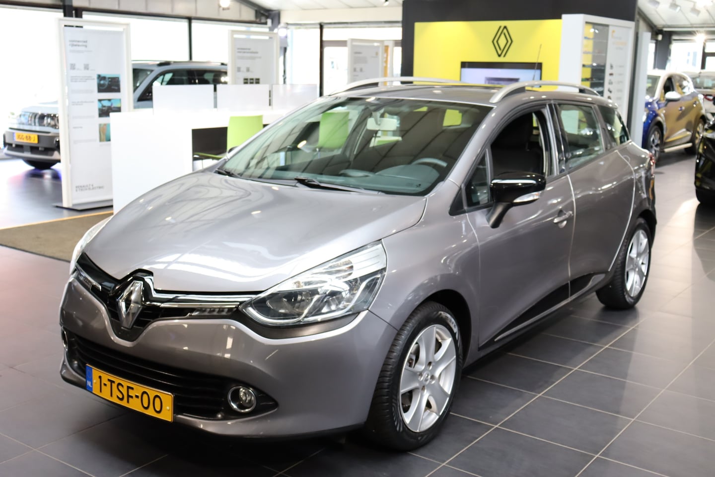 Renault Clio Estate - TCe 90pk Expression - AutoWereld.nl