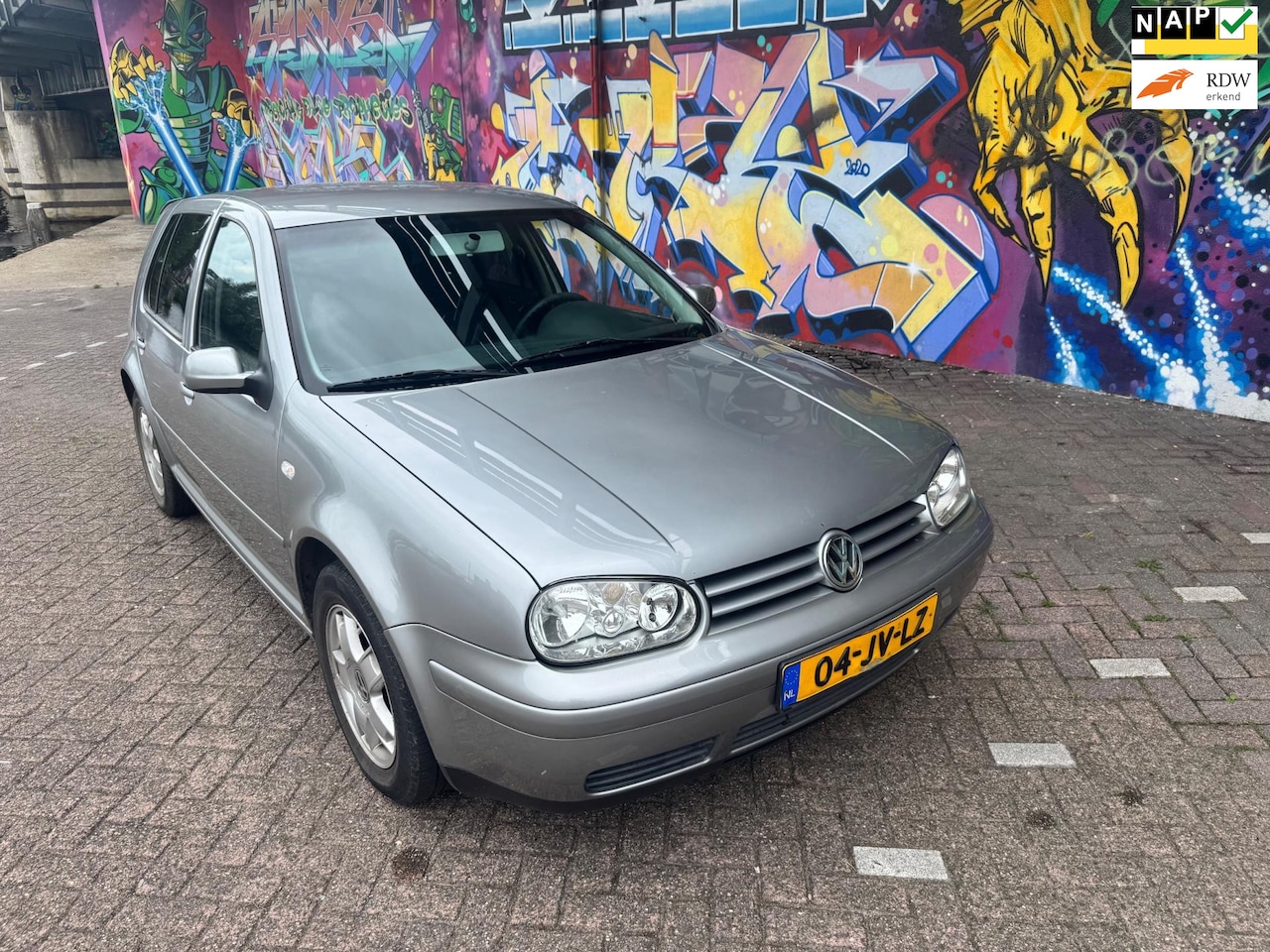 Volkswagen Golf - 1.6-16V Oxford werkende airconditioning elektrische ramen cruise control stereo velgen boe - AutoWereld.nl
