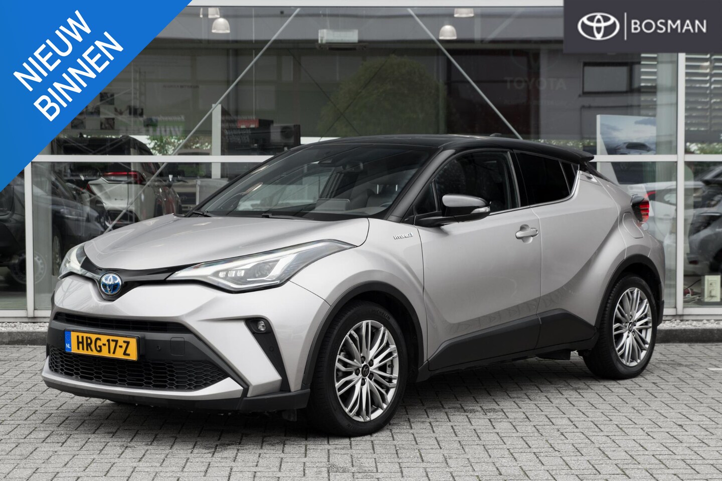 Toyota C-HR - 2.0 Hybrid Bi-Tone 2.0 Hybrid Bi-Tone - AutoWereld.nl