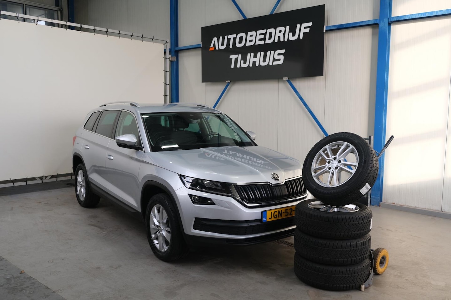 Skoda Kodiaq - 2.0 TDI Sportline Business 7p. Automaat - Airco, Cruise, Navi, PDC, Camera. - AutoWereld.nl