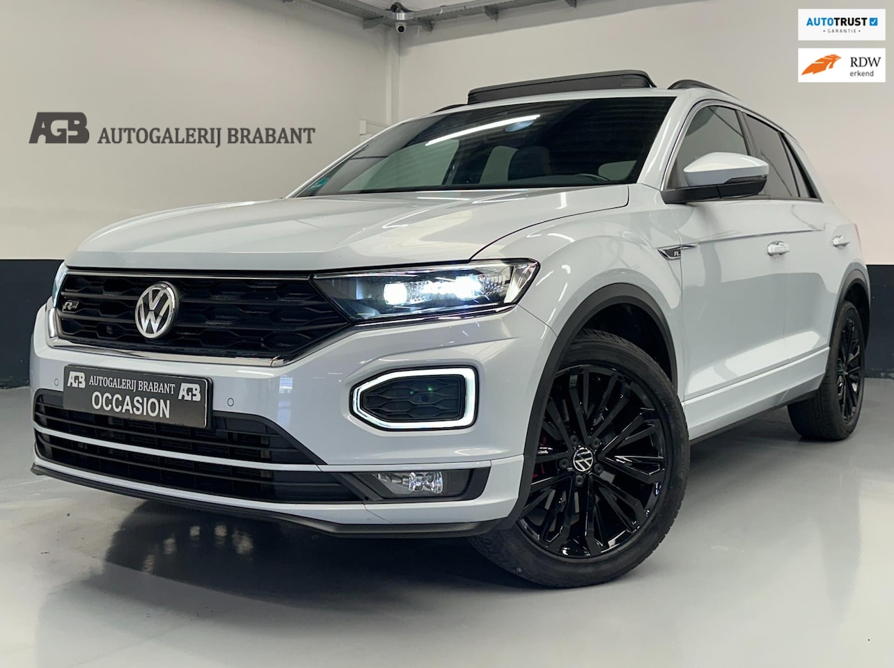 Volkswagen T-Roc - 2.0 TSI 4 Motion R-Line Pano/Carplay/ACC - AutoWereld.nl