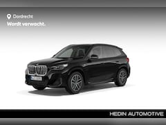 BMW X1 - xDrive25e | M-Sport | Panorama | Trekhaak | Voorbereiding Driving Assistant Plus | Verwach