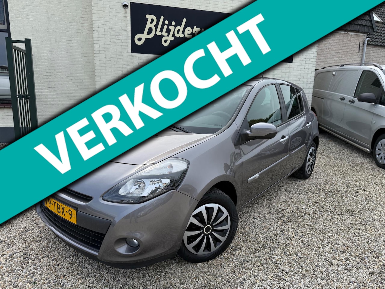 Renault Clio - 1.5 dCi Collection 5Deurs | Airco | Navi | Trekhaak - AutoWereld.nl