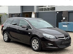 Opel Astra Sports Tourer - 1.6 CDTi Business + EXPORT NAVI CLIMA TREKHAAK