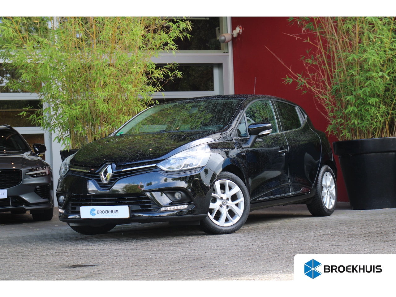 Renault Clio - 0.9 TCe Limited | Keyless | Parkeersensoren | Navigatie - AutoWereld.nl