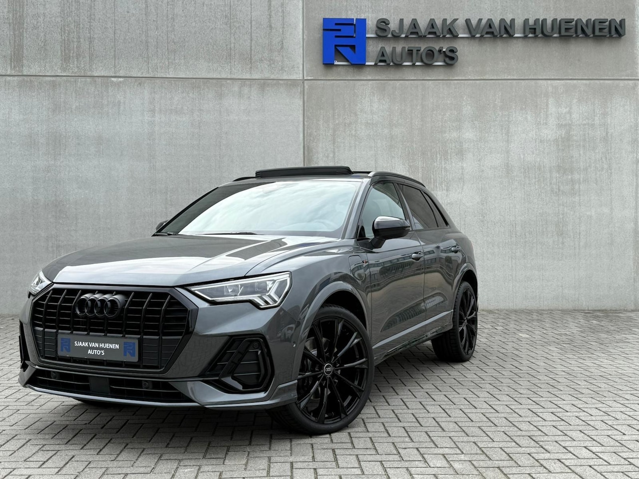 Audi Q3 - 45 TFSI e S Line Edition 245pk S-Tronic! 1e Eig|DLR|Panoramadak|Virtual Cockpit|LED Matrix - AutoWereld.nl