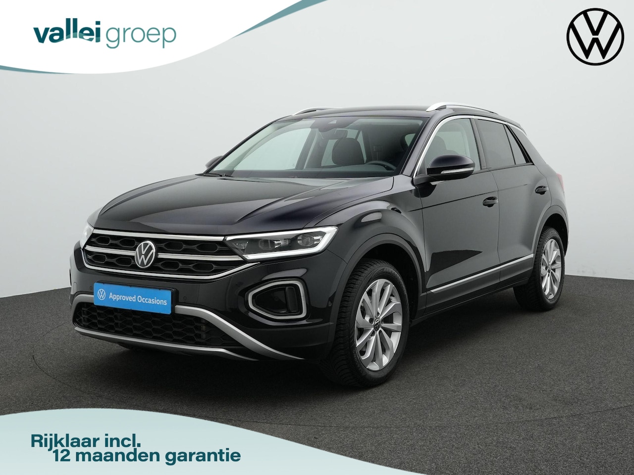 Volkswagen T-Roc - 1.5 TSI 150 pk DSG Style | Trekhaak | Navigatie | Stoelverwarming | Parkeersensoren voor/a - AutoWereld.nl
