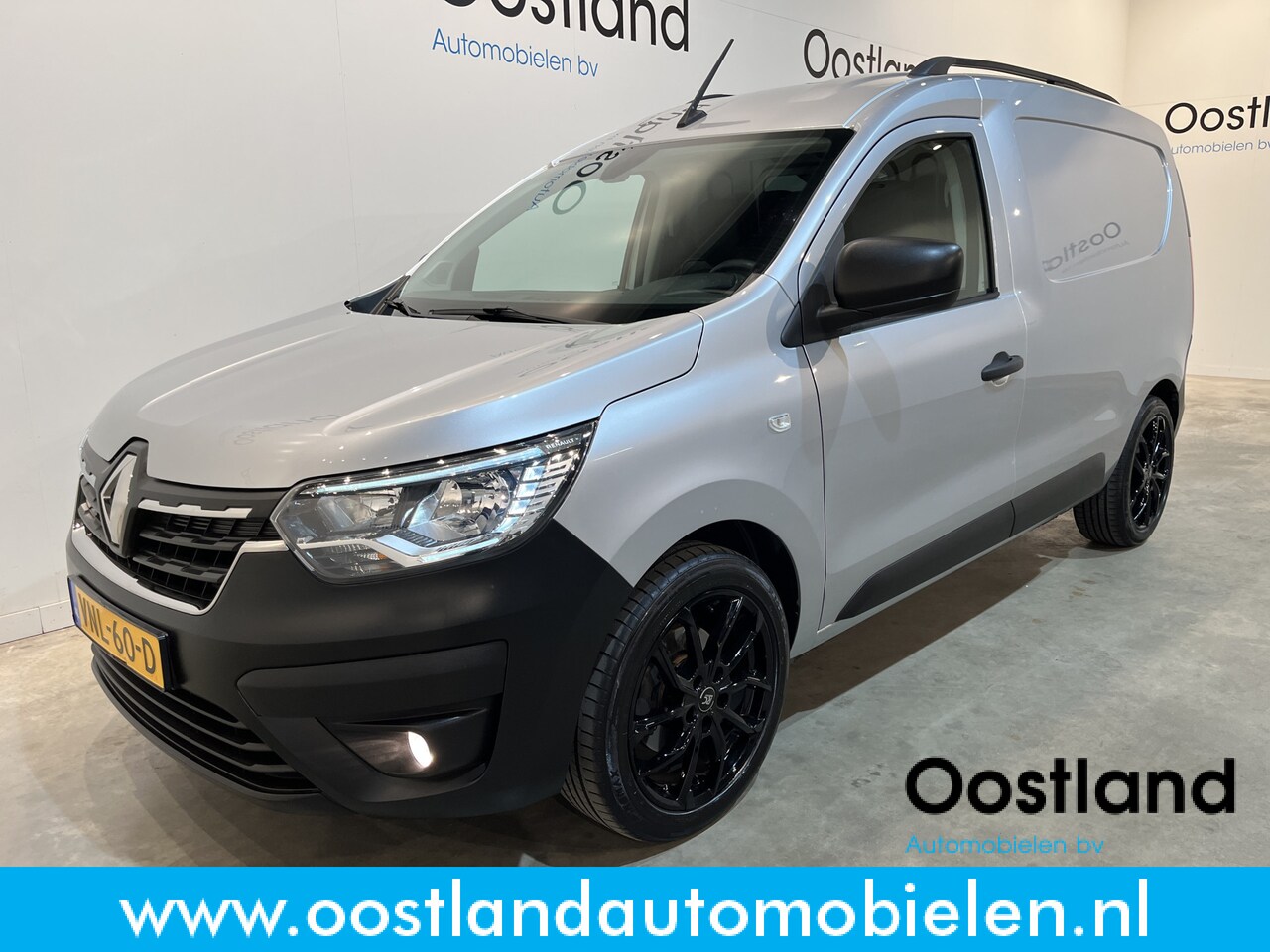 Renault Express - 1.5 dCi 95 Comfort + / Euro 6 / Airco / Cruise Control / CarPlay / Trekhaak / Camera / Nav - AutoWereld.nl